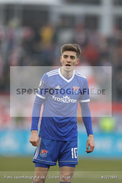 Portrait, Figur, Lucas Hufnagel, FLYERALARM Arena, Wuerzburg, 25.01.2020, DFB, sport, action, Fussball, 3. Liga, SpVgg Unterhaching, FC Wuerzburger Kickers - Bild-ID: 2271841