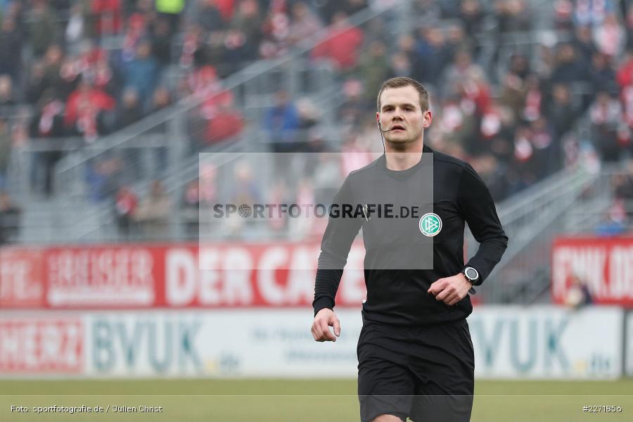 Schiedsrichter, Robin Braun, FLYERALARM Arena, Wuerzburg, 25.01.2020, DFB, sport, action, Fussball, 3. Liga, SpVgg Unterhaching, FC Wuerzburger Kickers - Bild-ID: 2271856 Schiedsrichter, Robin Braun, FLYERALARM Arena, Wuerzburg, 25.01.2020, DFB, sport, action, Fussball, 3. Liga, SpVgg Unterhaching, FC Wuerzburger Kickers - Bild-ID: 2271856