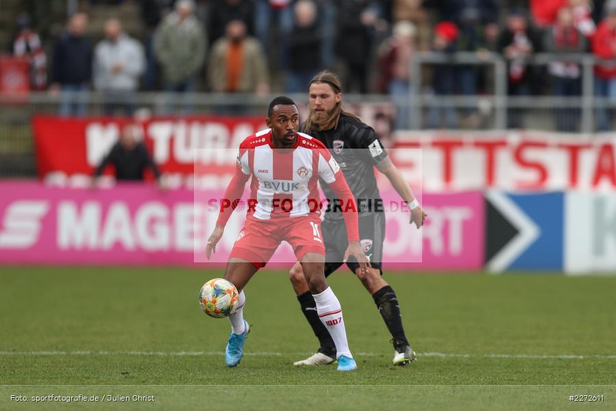 Saliou Sané, Björn Paulsen, Soccer, Fussball, DFB, Würzburg, FLYERALARM Arena, 09.02.2020, 3. Liga, FC Ingolstadt 04, FC Würzburger Kickers - Bild-ID: 2272611
