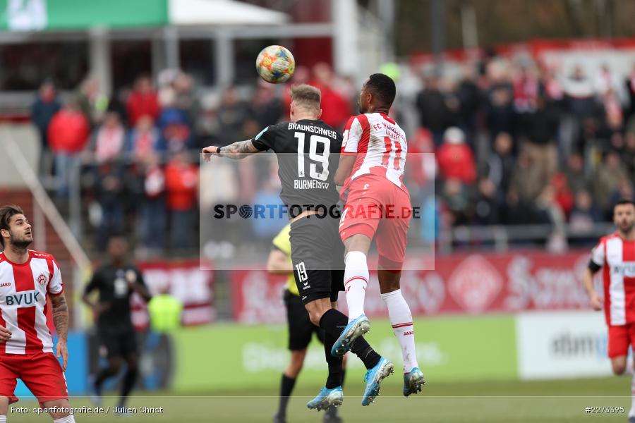 Saliou Sané, Felix Burmeister, FLYERALARM Arena, 22.02.2020, 3. Liga, Eintracht Braunschweig, FC Würzburger Kickers - Bild-ID: 2273395 Saliou Sané, Felix Burmeister, FLYERALARM Arena, 22.02.2020, 3. Liga, Eintracht Braunschweig, FC Würzburger Kickers - Bild-ID: 2273395