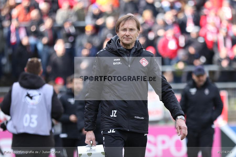 Teamarzt, Dr. Josef Zimmermann, FLYERALARM Arena, Würzburg, 07.03.2020, DFB, sport, action, Fussball, 3. Liga, SV Waldhof Mannheim, FC Würzburger Kickers - Bild-ID: 2274259