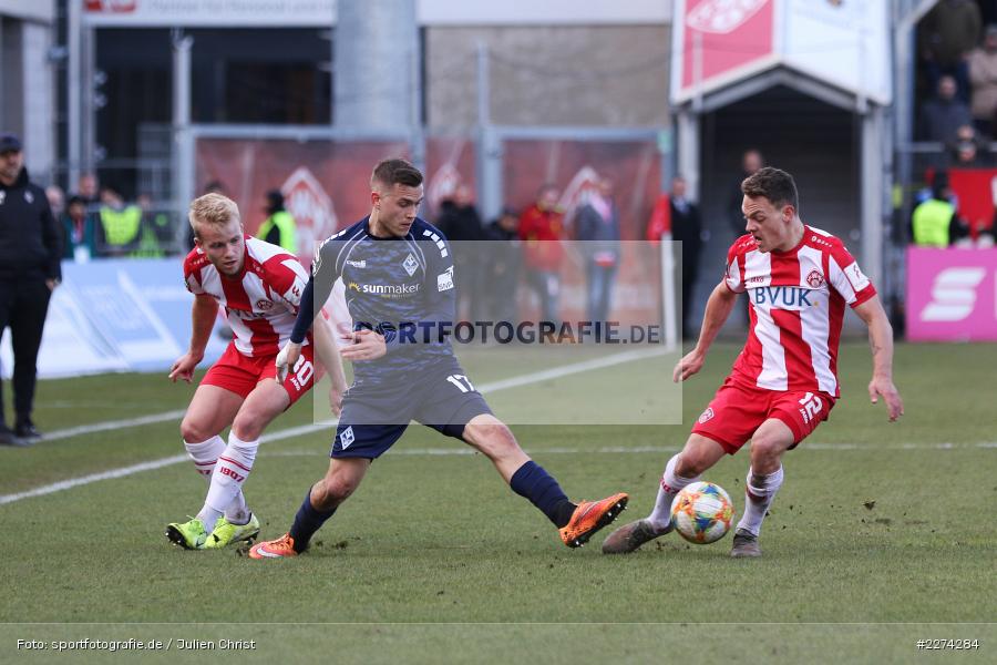 Patrick Sontheimer, Simon Rhein, Gianluca Korte, FLYERALARM Arena, Würzburg, 07.03.2020, DFB, sport, action, Fussball, 3. Liga, SV Waldhof Mannheim, FC Würzburger Kickers - Bild-ID: 2274284