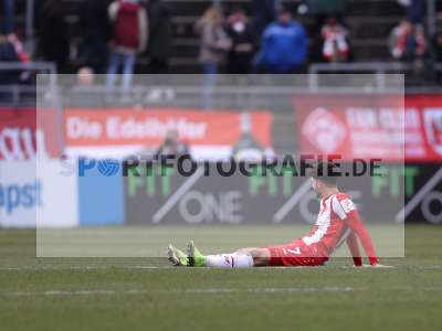 Fotos von FC Würzburger Kickers - SV Waldhof Mannheim auf sportfotografie.de