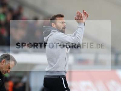 Fotos von FC Würzburger Kickers - SV Waldhof Mannheim auf sportfotografie.de