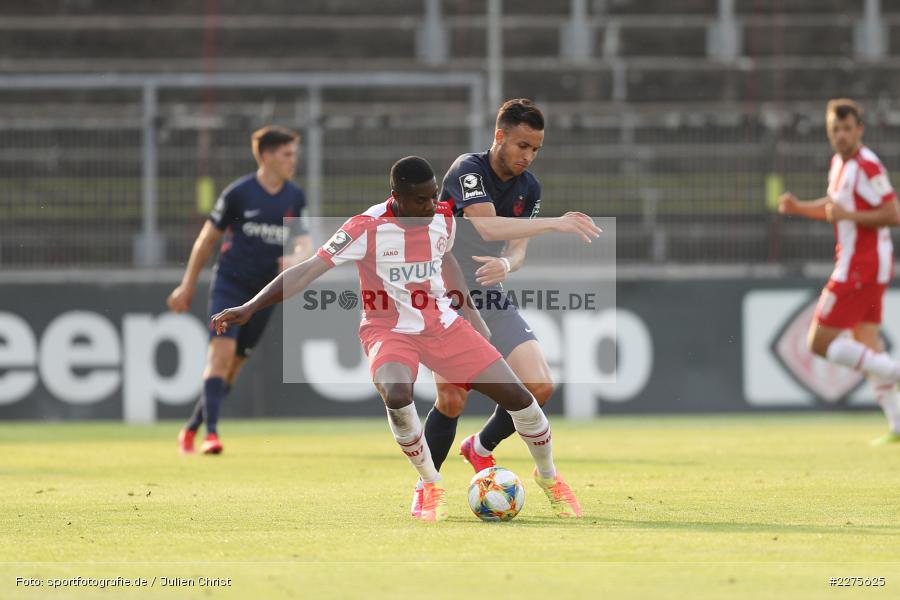 Leroy Kwadwo, Anas Bakhat, FLYERALARM Arena, Würzburg, 16.06.2020, DFB, sport, action, Fussball, Juni 2020, 3. Liga, 1. FC Kaiserslautern, FC Würzburger Kickers - Bild-ID: 2275625