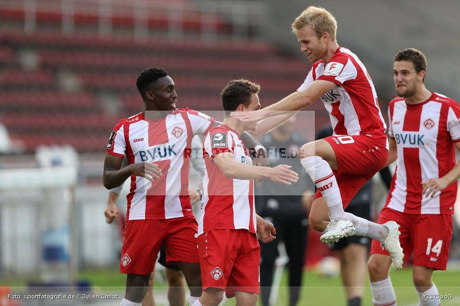 Hendrik Hansen, Frank Ronstadt, Simon Rhein, Patrick Sontheimer, FLYERALARM Arena, Würzburg, 16.06.2020, DFB, sport, action, Fussball, Juni 2020, 3. Liga, 1. FC Kaiserslautern, FC Würzburger Kickers - Bild-ID: 2275660 Hendrik Hansen, Frank Ronstadt, Simon Rhein, Patrick Sontheimer, FLYERALARM Arena, Würzburg, 16.06.2020, DFB, sport, action, Fussball, Juni 2020, 3. Liga, 1. FC Kaiserslautern, FC Würzburger Kickers - Bild-ID: 2275660
