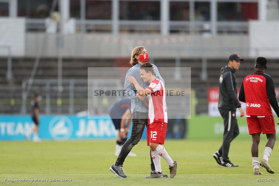 Patrick Sontheimer, Daniel Sauer, FLYERALARM Arena, Würzburg, 16.06.2020, DFB, sport, action, Fussball, Juni 2020, 3. Liga, 1. FC Kaiserslautern, FC Würzburger Kickers - Bild-ID: 2275670 Patrick Sontheimer, Daniel Sauer, FLYERALARM Arena, Würzburg, 16.06.2020, DFB, sport, action, Fussball, Juni 2020, 3. Liga, 1. FC Kaiserslautern, FC Würzburger Kickers - Bild-ID: 2275670