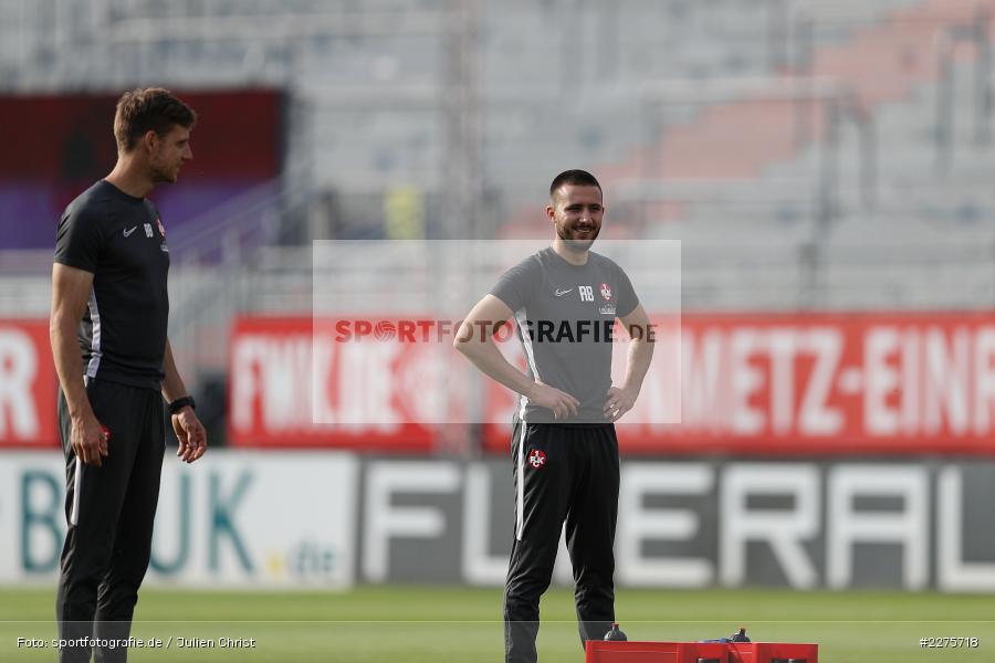 Physio, Ricardo Bernardy, FLYERALARM Arena, Würzburg, 16.06.2020, DFB, sport, action, Fussball, Juni 2020, 3. Liga, 1. FC Kaiserslautern, FC Würzburger Kickers - Bild-ID: 2275718 Physio, Ricardo Bernardy, FLYERALARM Arena, Würzburg, 16.06.2020, DFB, sport, action, Fussball, Juni 2020, 3. Liga, 1. FC Kaiserslautern, FC Würzburger Kickers - Bild-ID: 2275718
