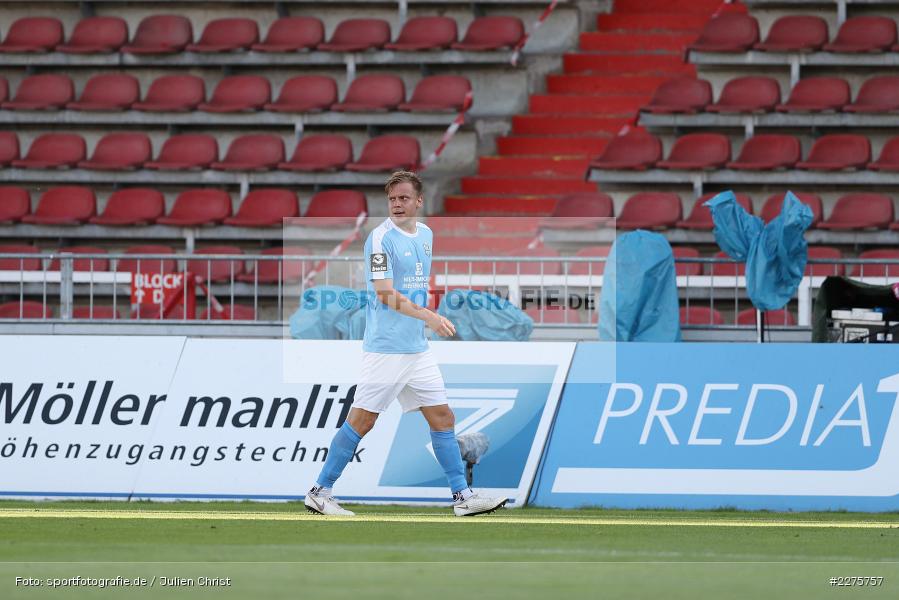 Gelb-Rot, Lennard Maloney, FLYERALARM Arena, Würzburg, 19.06.2020, DFB, sport, action, Fussball, Juni 2020, 3. Liga, Chemnitzer FC, FC Würzburger Kickers - Bild-ID: 2275757 Gelb-Rot, Lennard Maloney, FLYERALARM Arena, Würzburg, 19.06.2020, DFB, sport, action, Fussball, Juni 2020, 3. Liga, Chemnitzer FC, FC Würzburger Kickers - Bild-ID: 2275757