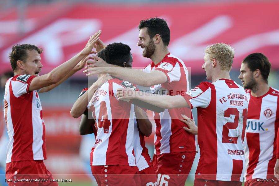 Luke Hemmerich, Frank Ronstadt, Sebastian Schuppan, Luca Pfeiffer, FLYERALARM Arena, Würzburg, 19.06.2020, DFB, sport, action, Fussball, Juni 2020, 3. Liga, Chemnitzer FC, FC Würzburger Kickers - Bild-ID: 2275776 Luke Hemmerich, Frank Ronstadt, Sebastian Schuppan, Luca Pfeiffer, FLYERALARM Arena, Würzburg, 19.06.2020, DFB, sport, action, Fussball, Juni 2020, 3. Liga, Chemnitzer FC, FC Würzburger Kickers - Bild-ID: 2275776