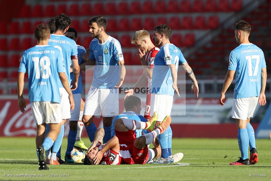 Dominic Baumann, Lennard Maloney, FLYERALARM Arena, Würzburg, 19.06.2020, DFB, sport, action, Fussball, Juni 2020, 3. Liga, Chemnitzer FC, FC Würzburger Kickers - Bild-ID: 2275844
