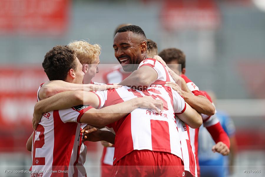 Saliou Sané, Luke Hemmerich, Patrick Sontheimer, Torjubel, Luca Pfeiffer, FLYERALARM Arena, Würzburg, 27.06.2020, DFB, sport, action, Fussball, Juni 2020, 3. Liga, FC Hansa Rostock, FC Würzburger Kickers - Bild-ID: 2276055 Saliou Sané, Luke Hemmerich, Patrick Sontheimer, Torjubel, Luca Pfeiffer, FLYERALARM Arena, Würzburg, 27.06.2020, DFB, sport, action, Fussball, Juni 2020, 3. Liga, FC Hansa Rostock, FC Würzburger Kickers - Bild-ID: 2276055
