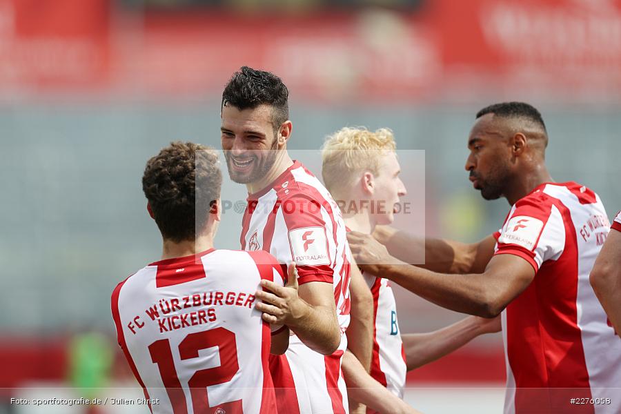 Saliou Sané, Luke Hemmerich, Patrick Sontheimer, Luca Pfeiffer, FLYERALARM Arena, Würzburg, 27.06.2020, DFB, sport, action, Fussball, Juni 2020, 3. Liga, FC Hansa Rostock, FC Würzburger Kickers - Bild-ID: 2276058 Saliou Sané, Luke Hemmerich, Patrick Sontheimer, Luca Pfeiffer, FLYERALARM Arena, Würzburg, 27.06.2020, DFB, sport, action, Fussball, Juni 2020, 3. Liga, FC Hansa Rostock, FC Würzburger Kickers - Bild-ID: 2276058