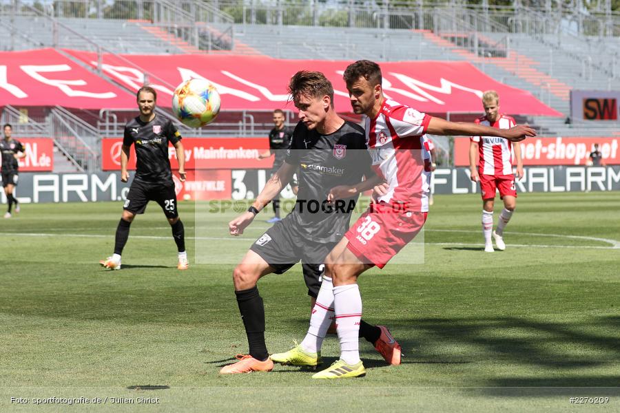 Florian Hansch, Robert Herrmann, FLYERALARM Arena, Würzburg, 04.07.2020, DFB, sport, action, Fussball, Juli 2020, 3. Liga, Hallescher FC, FC Würzburger Kickers - Bild-ID: 2276209