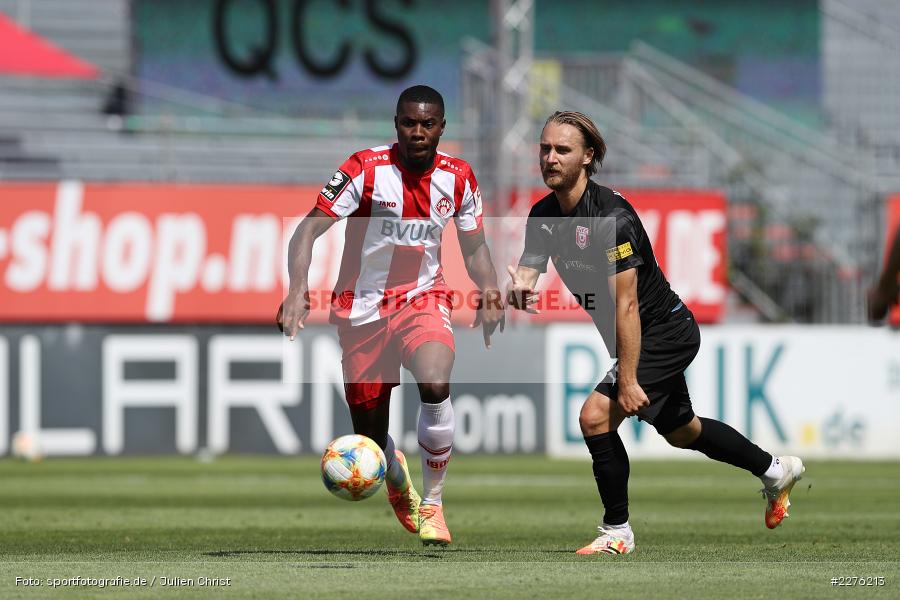 Björn Jopek, Leroy Kwadwo, FLYERALARM Arena, Würzburg, 04.07.2020, DFB, sport, action, Fussball, Juli 2020, 3. Liga, Hallescher FC, FC Würzburger Kickers - Bild-ID: 2276213 Björn Jopek, Leroy Kwadwo, FLYERALARM Arena, Würzburg, 04.07.2020, DFB, sport, action, Fussball, Juli 2020, 3. Liga, Hallescher FC, FC Würzburger Kickers - Bild-ID: 2276213