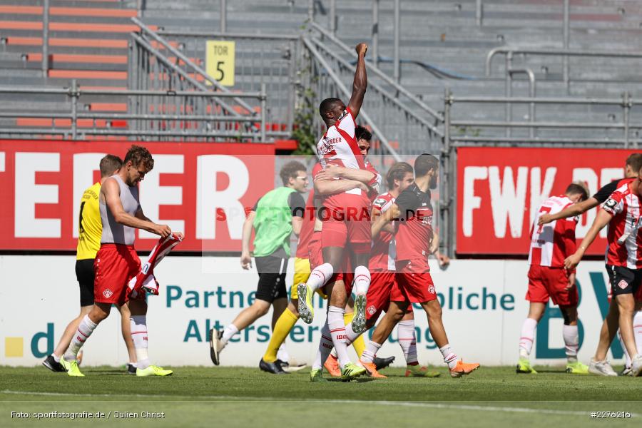 Leroy Kwadwo, Sebastian Schuppan, FLYERALARM Arena, Würzburg, 04.07.2020, DFB, sport, action, Fussball, Juli 2020, 3. Liga, Hallescher FC, FC Würzburger Kickers - Bild-ID: 2276216 Leroy Kwadwo, Sebastian Schuppan, FLYERALARM Arena, Würzburg, 04.07.2020, DFB, sport, action, Fussball, Juli 2020, 3. Liga, Hallescher FC, FC Würzburger Kickers - Bild-ID: 2276216