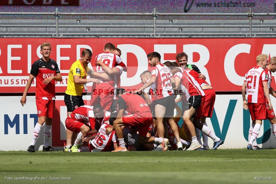 Leroy Kwadwo, Sebastian Schuppan, FLYERALARM Arena, Würzburg, 04.07.2020, DFB, sport, action, Fussball, Juli 2020, 3. Liga, Hallescher FC, FC Würzburger Kickers - Bild-ID: 2276218
