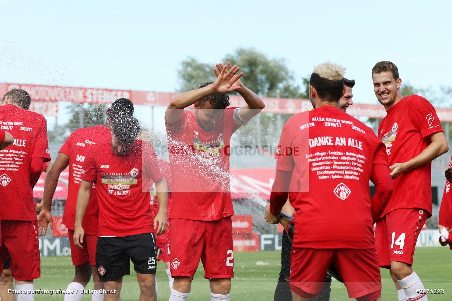 Sebastian Schuppan, Fabio Kaufmann, FLYERALARM Arena, Würzburg, 04.07.2020, DFB, sport, action, Fussball, Juli 2020, 3. Liga, Hallescher FC, FC Würzburger Kickers - Bild-ID: 2276228 Sebastian Schuppan, Fabio Kaufmann, FLYERALARM Arena, Würzburg, 04.07.2020, DFB, sport, action, Fussball, Juli 2020, 3. Liga, Hallescher FC, FC Würzburger Kickers - Bild-ID: 2276228