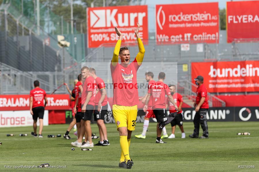 Aufstieg, Jubel, Eric Verstappen, FLYERALARM Arena, Würzburg, 04.07.2020, DFB, sport, action, Fussball, Juli 2020, 3. Liga, Hallescher FC, FC Würzburger Kickers - Bild-ID: 2276248