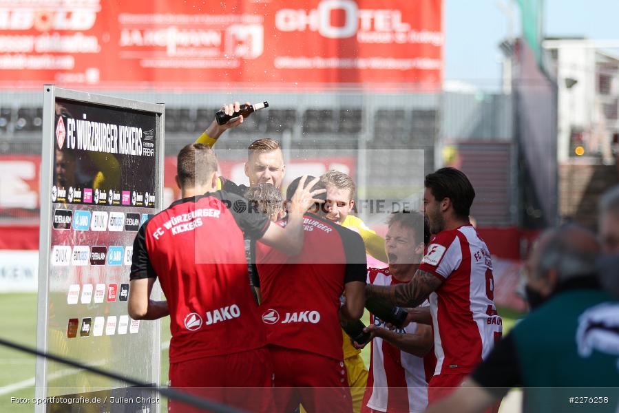 Vincent Müller, Dominic Baumann, Patrick Sontheimer, Michael Schiele, FLYERALARM Arena, Würzburg, 04.07.2020, DFB, sport, action, Fussball, Juli 2020, 3. Liga, Hallescher FC, FC Würzburger Kickers - Bild-ID: 2276258