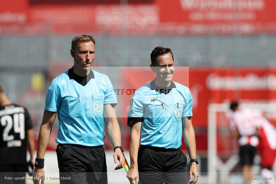 Markus Sinn, Martin Petersen, FLYERALARM Arena, Würzburg, 04.07.2020, DFB, sport, action, Fussball, Juli 2020, 3. Liga, Hallescher FC, FC Würzburger Kickers - Bild-ID: 2276268