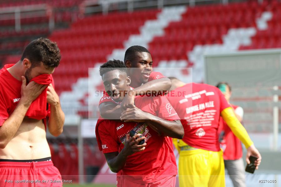 Leroy Kwadwo, Frank Ronstadt, FLYERALARM Arena, Würzburg, 04.07.2020, DFB, sport, action, Fussball, Juli 2020, 3. Liga, Hallescher FC, FC Würzburger Kickers - Bild-ID: 2276285 Leroy Kwadwo, Frank Ronstadt, FLYERALARM Arena, Würzburg, 04.07.2020, DFB, sport, action, Fussball, Juli 2020, 3. Liga, Hallescher FC, FC Würzburger Kickers - Bild-ID: 2276285