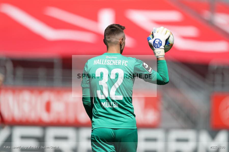 Tom Müller, FLYERALARM Arena, Würzburg, 04.07.2020, DFB, sport, action, Fussball, Juli 2020, 3. Liga, Hallescher FC, FC Würzburger Kickers - Bild-ID: 2276300 Tom Müller, FLYERALARM Arena, Würzburg, 04.07.2020, DFB, sport, action, Fussball, Juli 2020, 3. Liga, Hallescher FC, FC Würzburger Kickers - Bild-ID: 2276300