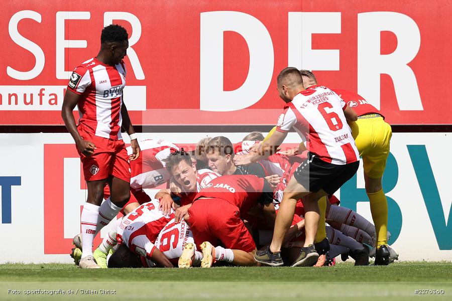 Hendrik Hansen, Sebastian Schuppan, Luca Pfeiffer, Frank Ronstadt, Patrick Sontheimer, Niklas Zulciak, FLYERALARM Arena, Würzburg, 04.07.2020, DFB, sport, action, Fussball, Juli 2020, 3. Liga, Hallescher FC, FC Würzburger Kickers - Bild-ID: 2276360