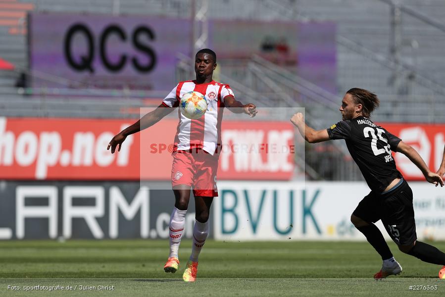 Björn Jopek, Leroy Kwadwo, FLYERALARM Arena, Würzburg, 04.07.2020, DFB, sport, action, Fussball, Juli 2020, 3. Liga, Hallescher FC, FC Würzburger Kickers - Bild-ID: 2276363 Björn Jopek, Leroy Kwadwo, FLYERALARM Arena, Würzburg, 04.07.2020, DFB, sport, action, Fussball, Juli 2020, 3. Liga, Hallescher FC, FC Würzburger Kickers - Bild-ID: 2276363