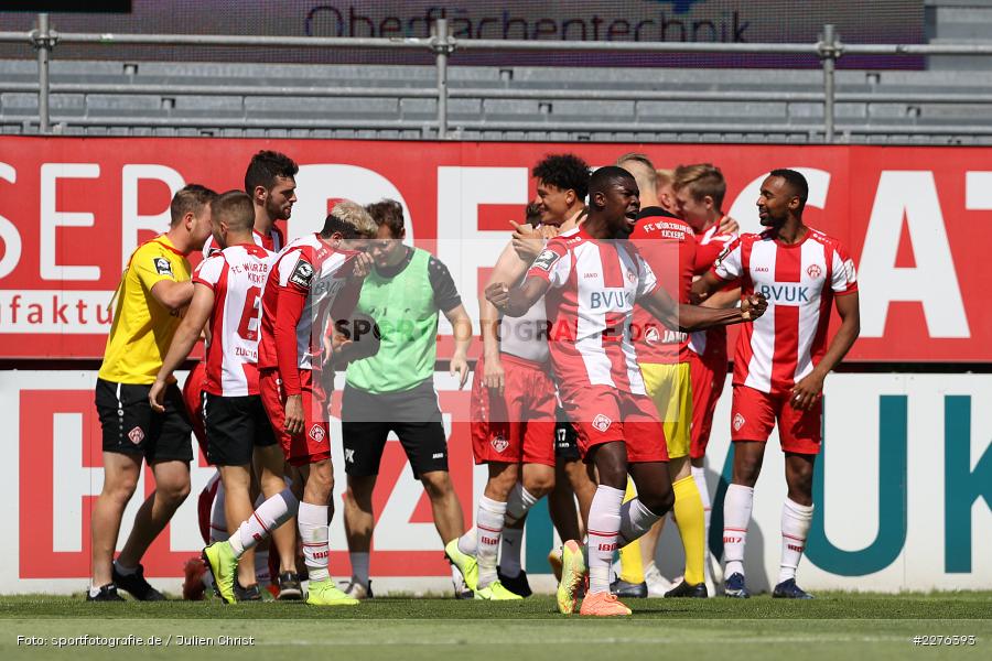 Maximilian Breunig, Saliou Sané, Niklas Zulciak, Fabio Kaufmann, Leroy Kwadwo, FLYERALARM Arena, Würzburg, 04.07.2020, DFB, sport, action, Fussball, Juli 2020, 3. Liga, Hallescher FC, FC Würzburger Kickers - Bild-ID: 2276393