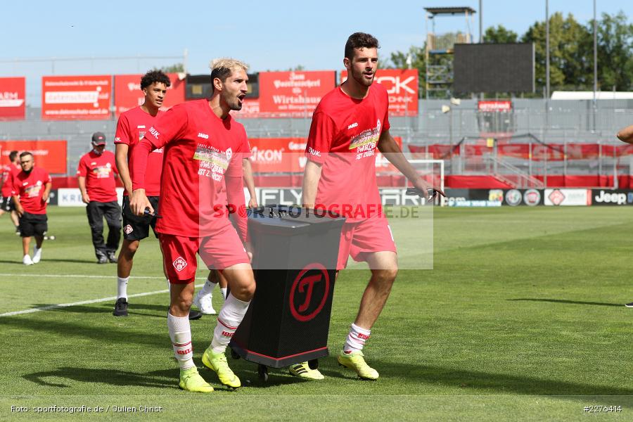 Jonas David, Luca Pfeiffer, Fabio Kaufmann, FLYERALARM Arena, Würzburg, 04.07.2020, DFB, sport, action, Fussball, Juli 2020, 3. Liga, Hallescher FC, FC Würzburger Kickers - Bild-ID: 2276414 Jonas David, Luca Pfeiffer, Fabio Kaufmann, FLYERALARM Arena, Würzburg, 04.07.2020, DFB, sport, action, Fussball, Juli 2020, 3. Liga, Hallescher FC, FC Würzburger Kickers - Bild-ID: 2276414