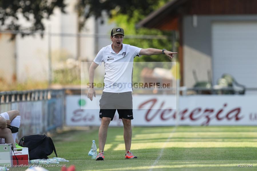 gibt Anweisungen, Trainer, Markus Köhler, Bayernliga Nord, Landesliga Nordwest, 08.08.2020, Landesfreundschaftsspiele, SV Vatan Spor Aschaffenburg, TSV Karlburg - Bild-ID: 2277144 gibt Anweisungen, Trainer, Markus Köhler, Bayernliga Nord, Landesliga Nordwest, 08.08.2020, Landesfreundschaftsspiele, SV Vatan Spor Aschaffenburg, TSV Karlburg - Bild-ID: 2277144