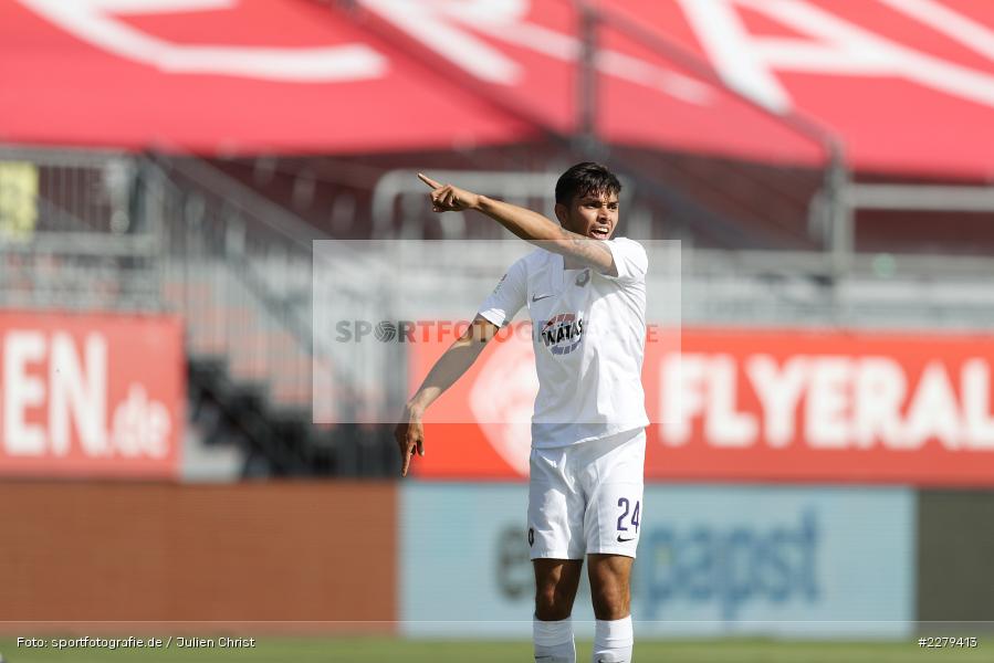 gibt Tips, gibt Anweisungen, John-Patrick Strauß, FLYERALARM Arena, Würzburg, 19.09.2020, DFL, sport, action, Fussball, Deutschland, September 2020, Saison 2020/2021, Bundesliga, 2. Bundesliga, FC Erzgebirge Aue, FC Würzburger Kickers - Bild-ID: 2279413 gibt Tips, gibt Anweisungen, John-Patrick Strauß, FLYERALARM Arena, Würzburg, 19.09.2020, DFL, sport, action, Fussball, Deutschland, September 2020, Saison 2020/2021, Bundesliga, 2. Bundesliga, FC Erzgebirge Aue, FC Würzburger Kickers - Bild-ID: 2279413