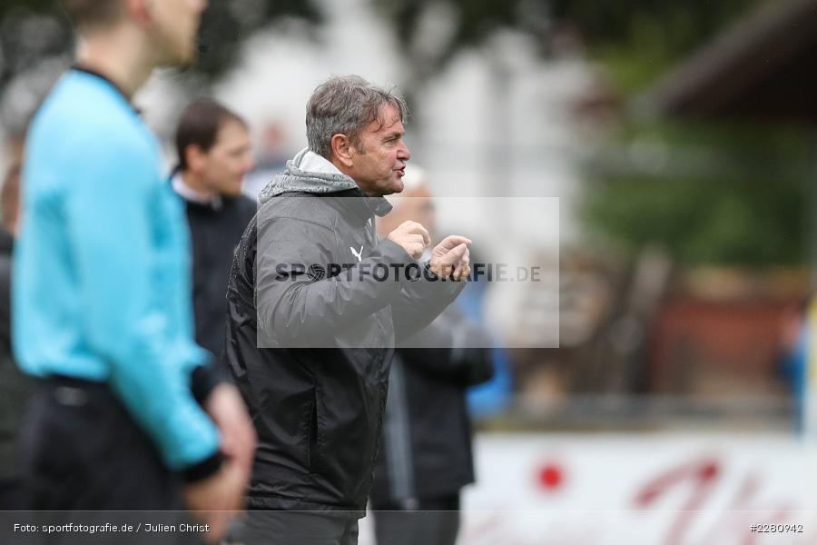 gibt Tips, gibt Anweisungen, Trainer, Josef Schuderer, Sportgelände, Karlburg, 03.10.2020, sport, action, Fussball, Bayernliga Nord, Oktober 2020, DJK Vilzing, TSV Karlburg - Bild-ID: 2280942 gibt Tips, gibt Anweisungen, Trainer, Josef Schuderer, Sportgelände, Karlburg, 03.10.2020, sport, action, Fussball, Bayernliga Nord, Oktober 2020, DJK Vilzing, TSV Karlburg - Bild-ID: 2280942