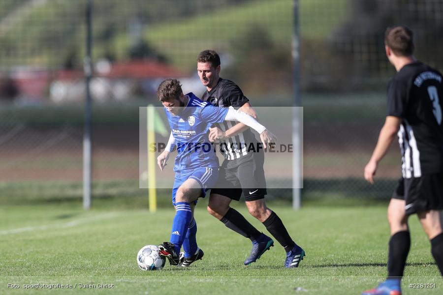 sport, action, TSV Retzbach, TSV Lohr, Sportgelände, Retzbach, Philipp Gößwein, Oktober 2020, Fussball, Dominic Heßdörfer, DFB, Bezirksliga Unterfranken, 04.10.2020 - Bild-ID: 2281251 sport, action, TSV Retzbach, TSV Lohr, Sportgelände, Retzbach, Philipp Gößwein, Oktober 2020, Fussball, Dominic Heßdörfer, DFB, Bezirksliga Unterfranken, 04.10.2020 - Bild-ID: 2281251