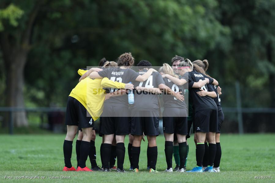 Mannschaftskreis, Sportgelände, Karsbach, 17.10.2020, sport, action, Saison, Landesliga Nord Frauen, Deutschland, Oktober 2020, SpVgg Oberfranken Bayreuth, FC Karsbach - Bild-ID: 2282711