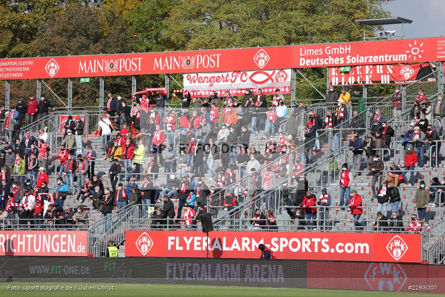Zuschauer, FLYERALARM Arena, Würzburg, 18.10.2020, sport, action, Saison 2020/2021, soccer, sports, 2. Bundesliga, Deutschland, Oktober 2020, KSV, Holstein Kiel, FC Würzburger Kickers - Bild-ID: 2283007