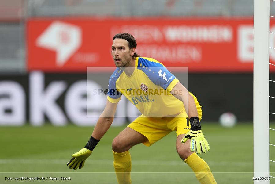 Fabian Giefer, FLYERALARM Arena, Würzburg, 18.10.2020, sport, action, Saison 2020/2021, soccer, sports, 2. Bundesliga, Deutschland, Oktober 2020, KSV, Holstein Kiel, FC Würzburger Kickers - Bild-ID: 2283035 Fabian Giefer, FLYERALARM Arena, Würzburg, 18.10.2020, sport, action, Saison 2020/2021, soccer, sports, 2. Bundesliga, Deutschland, Oktober 2020, KSV, Holstein Kiel, FC Würzburger Kickers - Bild-ID: 2283035