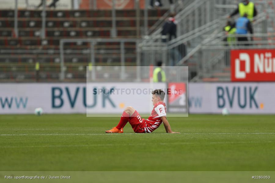 sitzt, am Boden, Niederlage, enttäuscht, Patrick Sontheimer, FLYERALARM Arena, Würzburg, 18.10.2020, sport, action, Saison 2020/2021, soccer, sports, 2. Bundesliga, Deutschland, Oktober 2020, KSV, Holstein Kiel, FC Würzburger Kickers - Bild-ID: 2283050 sitzt, am Boden, Niederlage, enttäuscht, Patrick Sontheimer, FLYERALARM Arena, Würzburg, 18.10.2020, sport, action, Saison 2020/2021, soccer, sports, 2. Bundesliga, Deutschland, Oktober 2020, KSV, Holstein Kiel, FC Würzburger Kickers - Bild-ID: 2283050