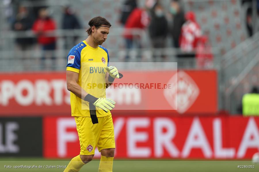 Niederlage, Enttäuscht, Fabian Giefer, FLYERALARM Arena, Würzburg, 18.10.2020, sport, action, Saison 2020/2021, soccer, sports, 2. Bundesliga, Deutschland, Oktober 2020, KSV, Holstein Kiel, FC Würzburger Kickers - Bild-ID: 2283052
