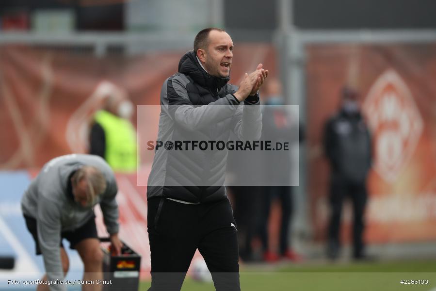 Hände klatschen, gibt Applaus, gestikuliert, Ole Werner, FLYERALARM Arena, Würzburg, 18.10.2020, sport, action, Saison 2020/2021, soccer, sports, 2. Bundesliga, Deutschland, Oktober 2020, KSV, Holstein Kiel, FC Würzburger Kickers - Bild-ID: 2283100
