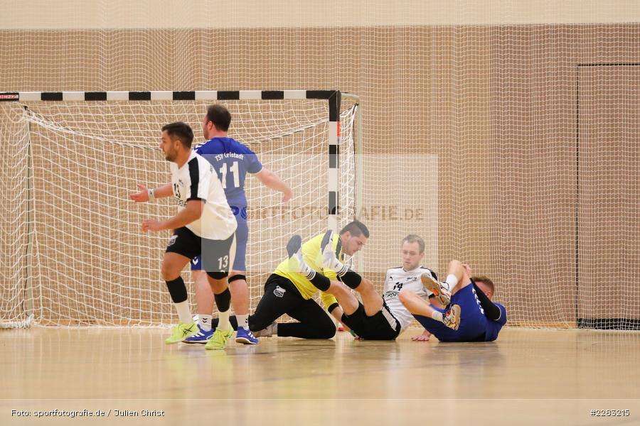 Hannes Blaumeiser, Adrian Chidovet, Raiffeisen-Sporthalle, Thüngersheim, 18.10.2020, sport, action, Saison 2020/2021, Handball, sports, Bezirksliga Herren, Deutschland, Oktober 2020, TSV Karlstadt, HSV Thüngersheim - Bild-ID: 2283215 Hannes Blaumeiser, Adrian Chidovet, Raiffeisen-Sporthalle, Thüngersheim, 18.10.2020, sport, action, Saison 2020/2021, Handball, sports, Bezirksliga Herren, Deutschland, Oktober 2020, TSV Karlstadt, HSV Thüngersheim - Bild-ID: 2283215
