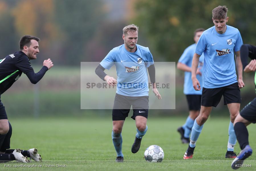 Lukas Fischer, Felix Strohmenger, sports, sport, soccer, action, TuS Aschaffenburg-Leider, TSV Retzbach, Sportgelände, Saison 2019/2020, Retzbach, Oktober 2020, Deutschland, Bezirksliga Unterfranken West, 18.10.2020 - Bild-ID: 2283344