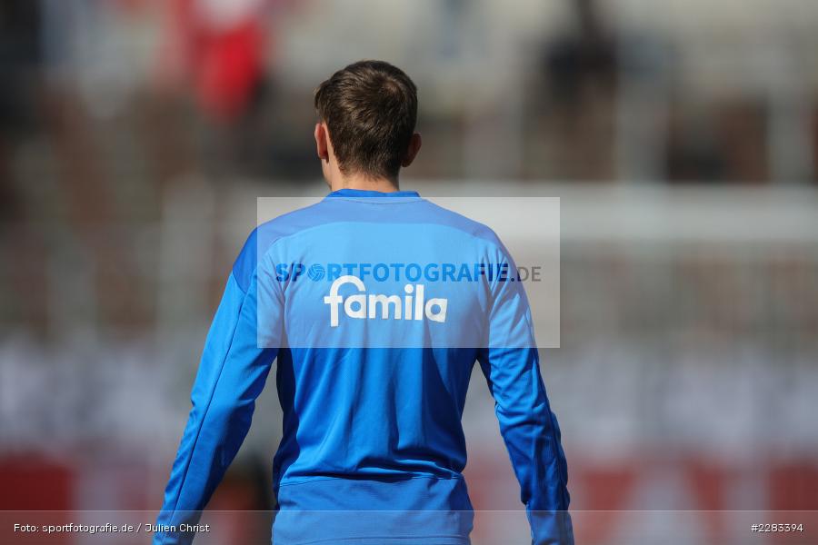 Jacke, Sponsor, famila, FLYERALARM Arena, Würzburg, 18.10.2020, sport, action, Saison 2020/2021, soccer, sports, 2. Bundesliga, Deutschland, Oktober 2020, KSV, Holstein Kiel, FC Würzburger Kickers - Bild-ID: 2283394 Jacke, Sponsor, famila, FLYERALARM Arena, Würzburg, 18.10.2020, sport, action, Saison 2020/2021, soccer, sports, 2. Bundesliga, Deutschland, Oktober 2020, KSV, Holstein Kiel, FC Würzburger Kickers - Bild-ID: 2283394