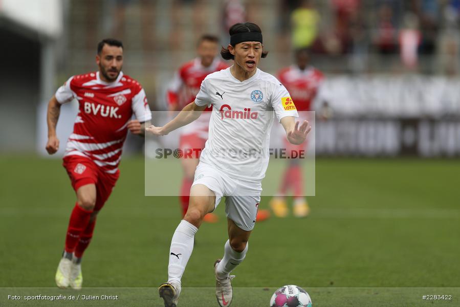 Jae-sung Lee, FLYERALARM Arena, Würzburg, 18.10.2020, sport, action, Saison 2020/2021, soccer, sports, 2. Bundesliga, Deutschland, Oktober 2020, KSV, Holstein Kiel, FC Würzburger Kickers - Bild-ID: 2283422 Jae-sung Lee, FLYERALARM Arena, Würzburg, 18.10.2020, sport, action, Saison 2020/2021, soccer, sports, 2. Bundesliga, Deutschland, Oktober 2020, KSV, Holstein Kiel, FC Würzburger Kickers - Bild-ID: 2283422