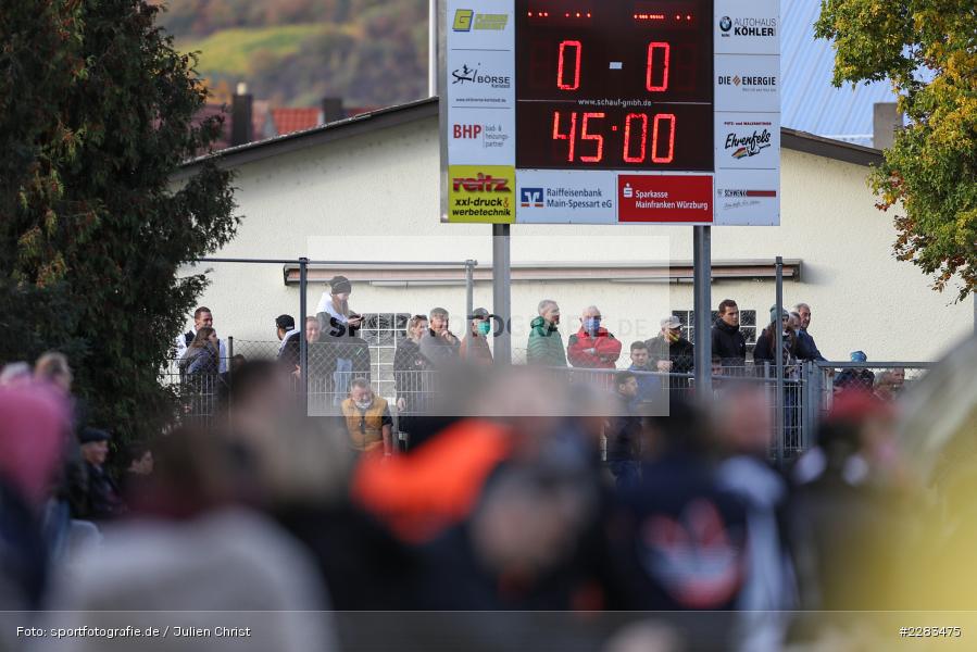 Zuschauer, Sportgelände In der Au, Karlburg, 24.10.2020, BFV, sport, action, Fussball, Deutschland, Oktober 2020, Saison 2019/2020, Bayernliga Nord, TSV Grossbardorf, TSV Karlburg - Bild-ID: 2283475