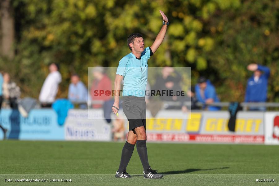Maintal/Rödengrund, gibt Anweisungen, Stefan Klerner, Sportgelände In der Au, Karlburg, 24.10.2020, BFV, sport, action, Fussball, Deutschland, Oktober 2020, Saison 2019/2020, Bayernliga Nord, TSV Grossbardorf, TSV Karlburg - Bild-ID: 2283550 Maintal/Rödengrund, gibt Anweisungen, Stefan Klerner, Sportgelände In der Au, Karlburg, 24.10.2020, BFV, sport, action, Fussball, Deutschland, Oktober 2020, Saison 2019/2020, Bayernliga Nord, TSV Grossbardorf, TSV Karlburg - Bild-ID: 2283550