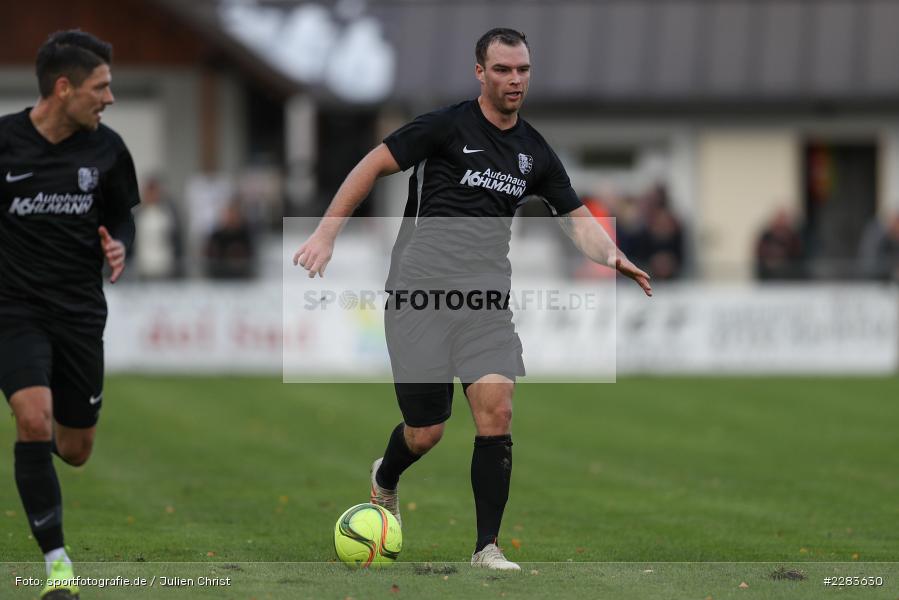 Maurice Kübert, Sportgelände In der Au, Karlburg, 24.10.2020, BFV, sport, action, Fussball, Deutschland, Oktober 2020, Saison 2019/2020, Bayernliga Nord, TSV Grossbardorf, TSV Karlburg - Bild-ID: 2283630