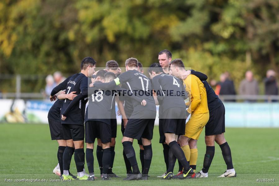 Mannschaftskreis, Sportgelände In der Au, Karlburg, 24.10.2020, BFV, sport, action, Fussball, Deutschland, Oktober 2020, Saison 2019/2020, Bayernliga Nord, TSV Grossbardorf, TSV Karlburg - Bild-ID: 2283661 Mannschaftskreis, Sportgelände In der Au, Karlburg, 24.10.2020, BFV, sport, action, Fussball, Deutschland, Oktober 2020, Saison 2019/2020, Bayernliga Nord, TSV Grossbardorf, TSV Karlburg - Bild-ID: 2283661