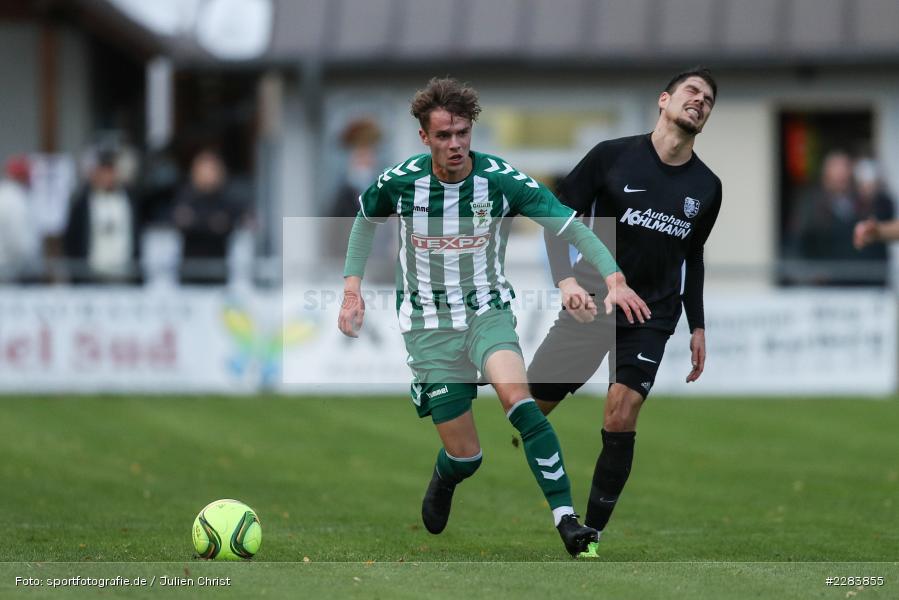 Luca Böhm, Steffen Bachmann, Sportgelände In der Au, Karlburg, 24.10.2020, BFV, sport, action, Fussball, Deutschland, Oktober 2020, Saison 2019/2020, Bayernliga Nord, TSV Grossbardorf, TSV Karlburg - Bild-ID: 2283855